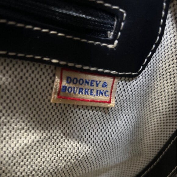 Dooney Bourke Black Crescent Shoulder Bag Y2K Smooth Leather Hobo - Picture 5 of 8